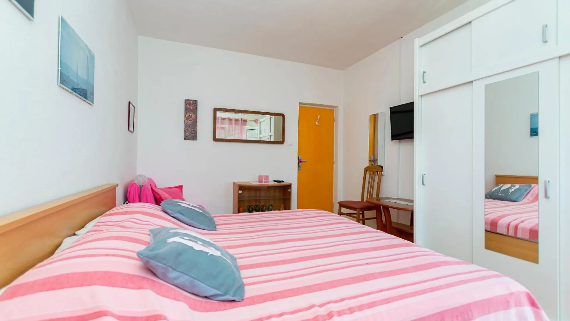Apartment Two Sisters  Trogir